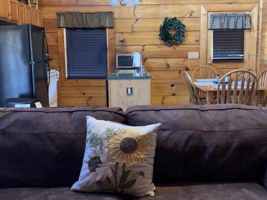 סביירוויל Story Brook: Beautiful True Log Cabin! Close To Dollywood, State Park, And More! מראה חיצוני תמונה